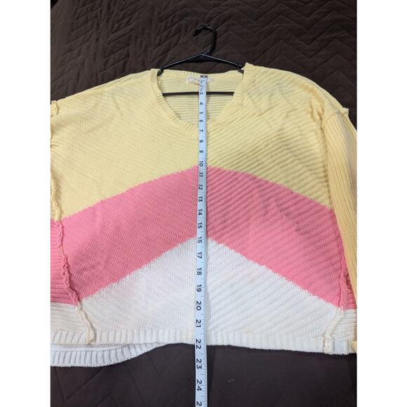 Bright & cheery yellow pink & white juniors sweater by No Comment size Med - Picture 10 of 11
